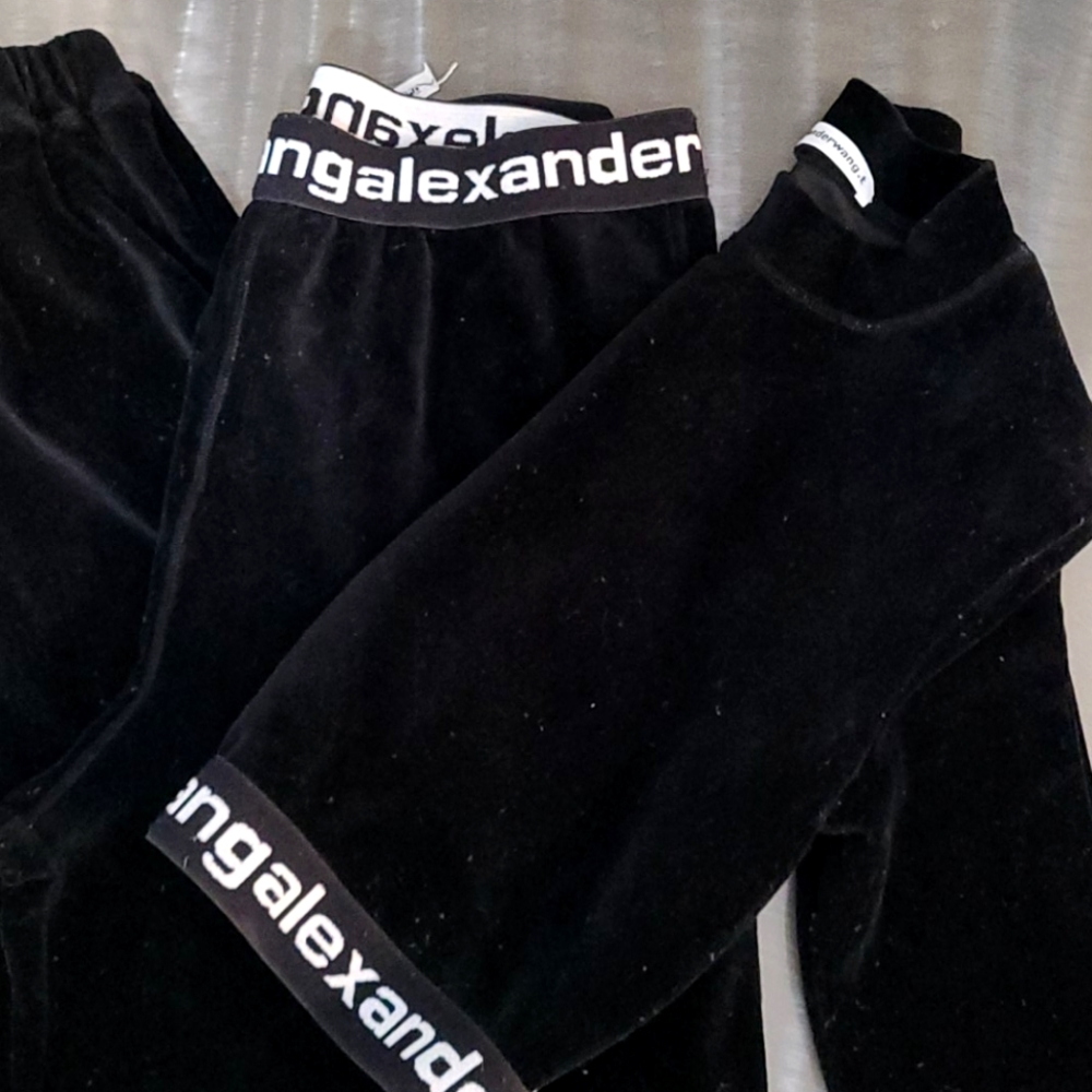ALEXANDER WANG VELOUR CROP TOP & JOGGER SET🖤🤍🔥